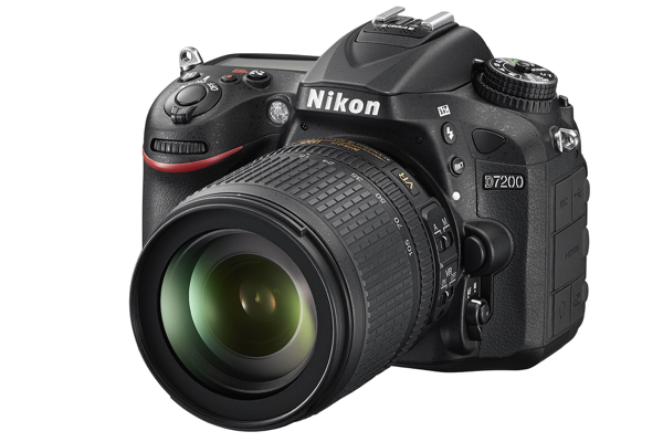 Nikon D7200 avaus TM