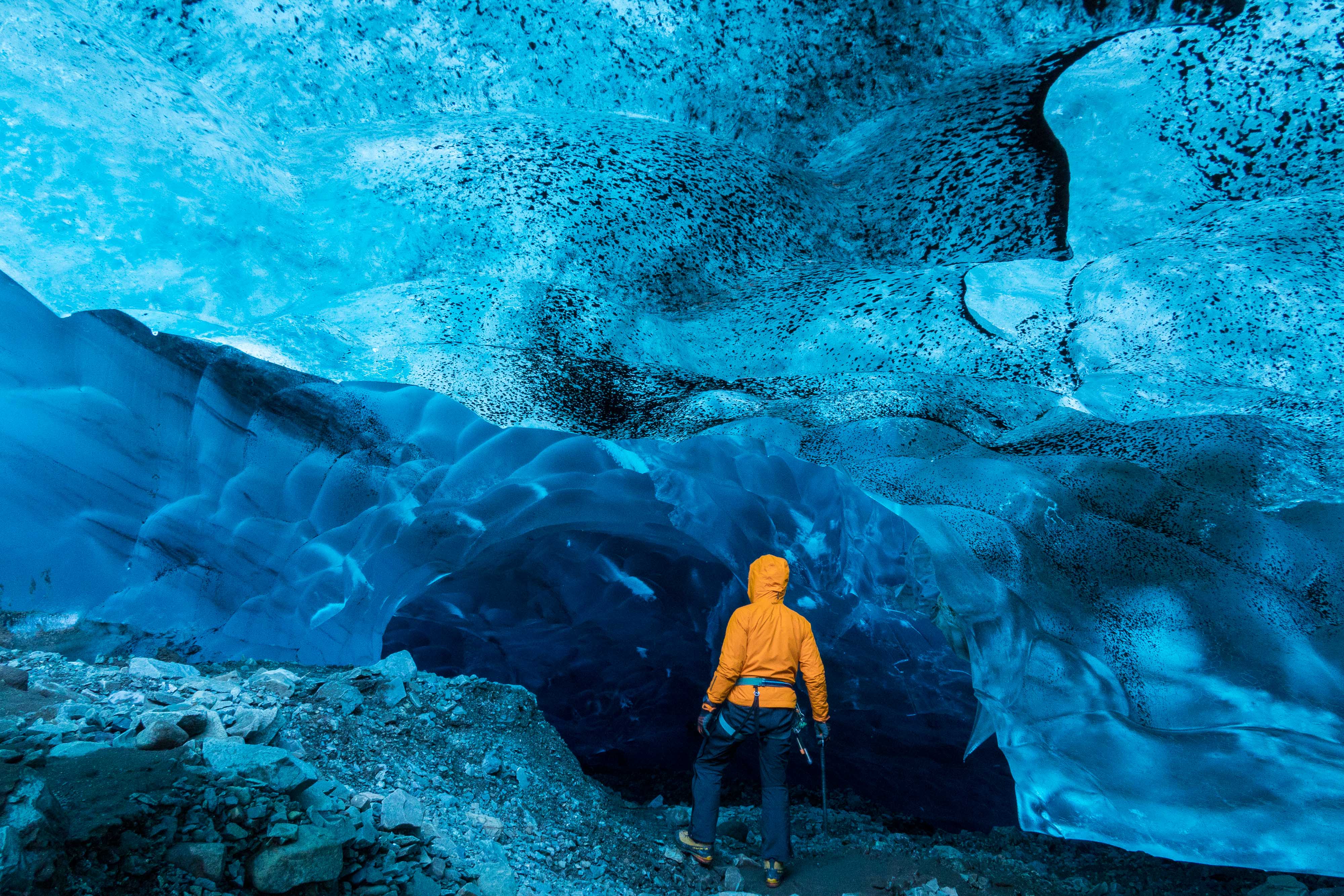 These pictures of the frozen world of the Vatnajökull Glacier were made possible through Sonys new sensor technology, allowing incredibly detailed low-light photography. Renowned local guides Einar Runar Sigurdsson and Helen Maria explored the frozen world of the Vatnajökull Glacier in Iceland using Sonys latest digital cameras, the RX10 II and RX100 IV, which feature the worlds first 1.0 type stacked Exmor RS CMOS sensor. This picture: Einar Runar Sigurdsson takes a self portrait using the time function in the ABC cave For further information please contact Rochelle Collison at Hope & Glory PR on 020 7014 5306 or at rochelle.collison@hopeandglorypr.com Copyright: © Einar Runar Sigurdsson / Sony
